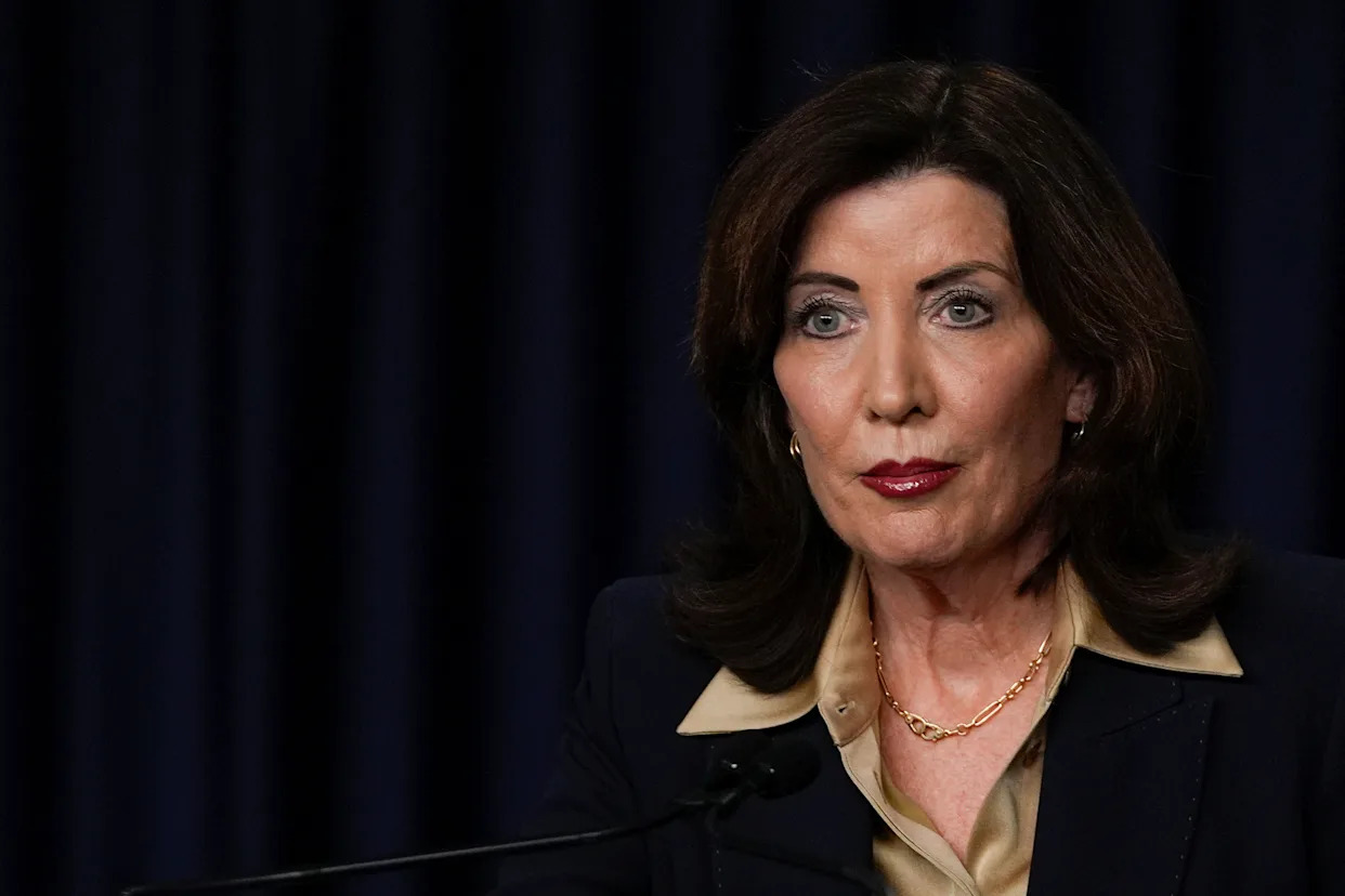 Gov. Kathy Hochul touts anti-crime results as Trump presses blue states