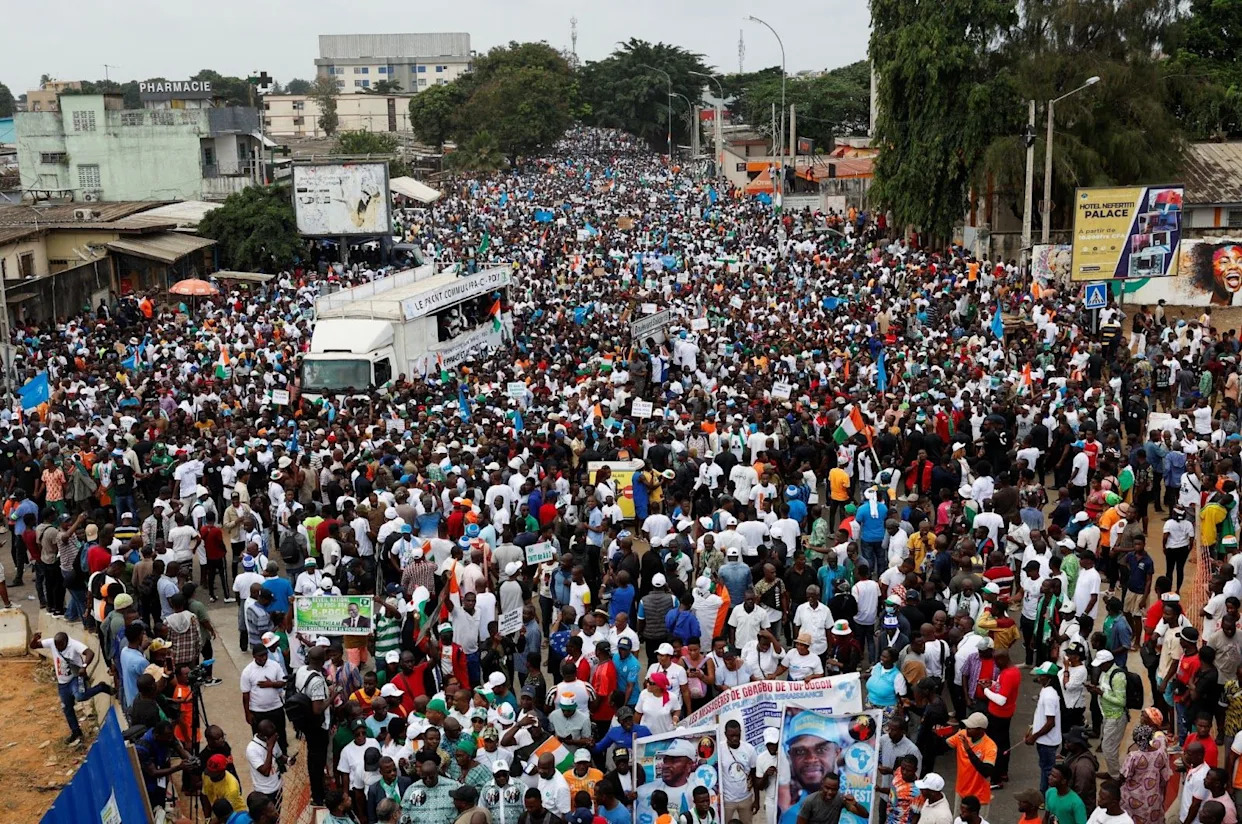 Ivorians protest against exclusion of opposition leaders from election