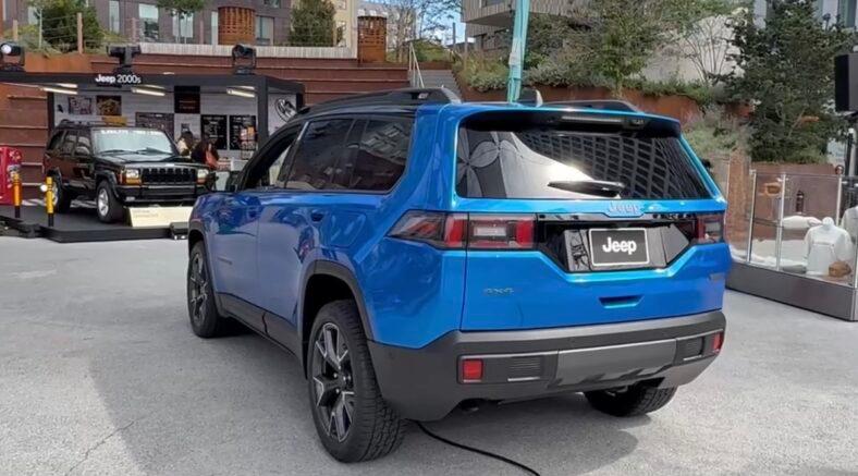 The front cabin of the 2026 Jeep Cherokee is clean and streamlined