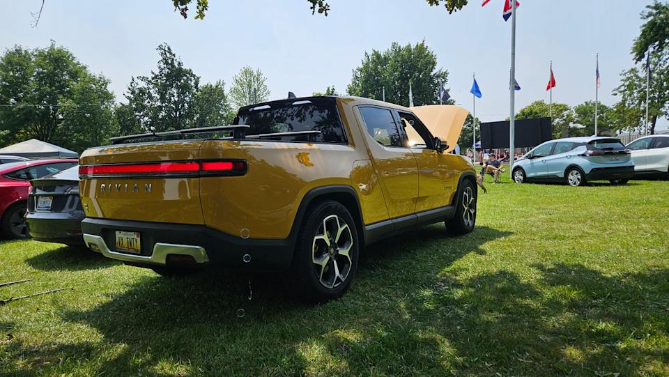 2025 clean cruise metro detroit hosted by michigan electric vehicle alliance