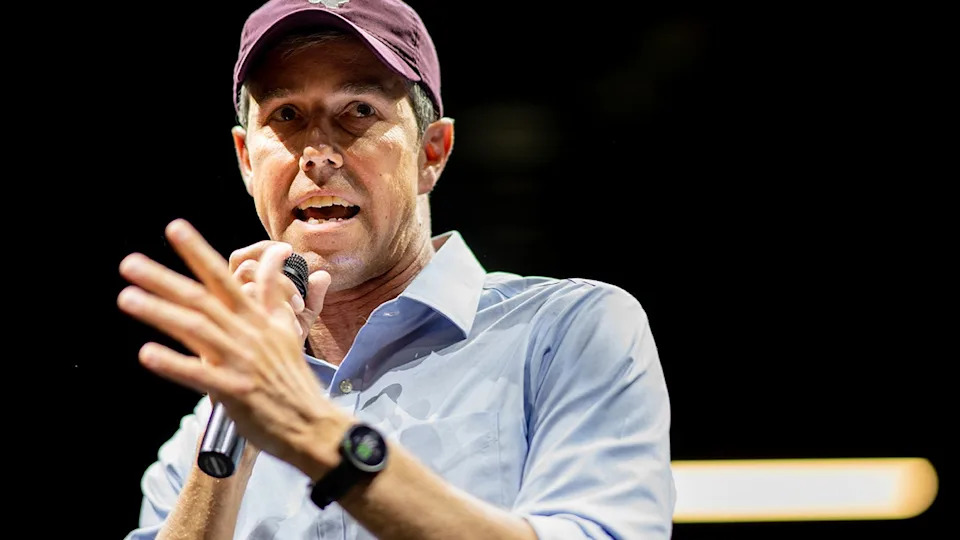 Beto O'Rourke compares 2025 America to 1933 Germany and 'can only imagine the history books'