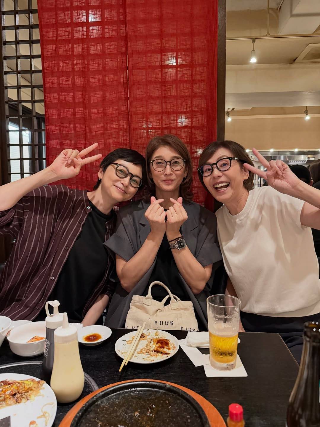 「お姿拝見できるとは!」〝90年代ドラマ界席巻〟女優が陣内貴美子の〝メガネ会〟に突如登場…現在の姿に「ビックリ!!」「記憶がバグって分からなかった」の声