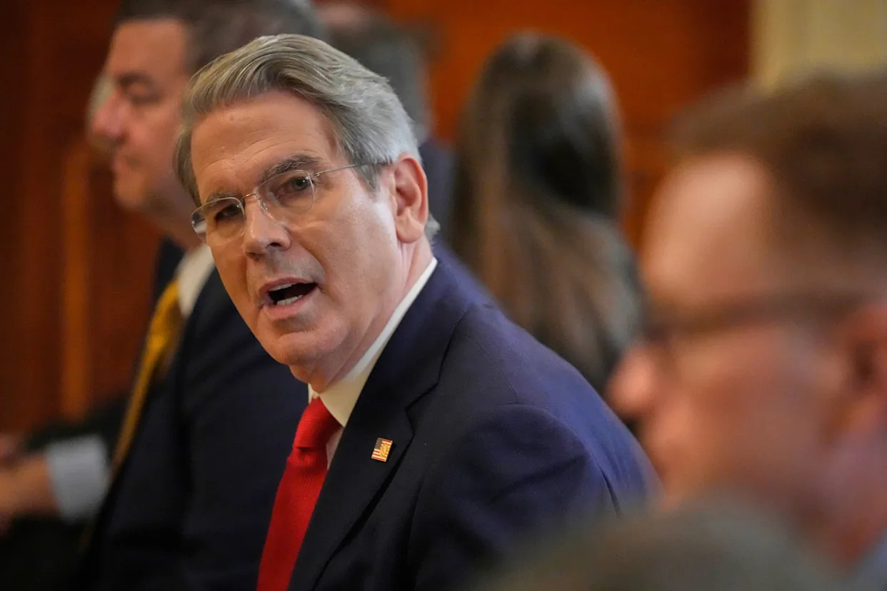 Leavitt cleans up Bessent’s Social Security privatization comments: ‘Supplement, not substitute’