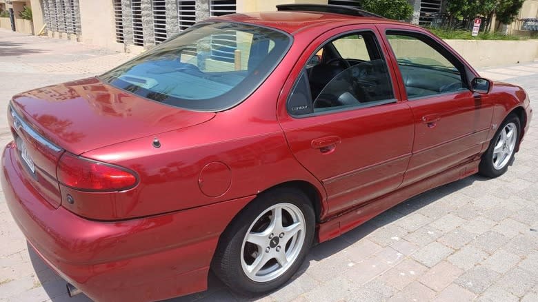 1998 Ford Contour SVT rear three-quarter view image