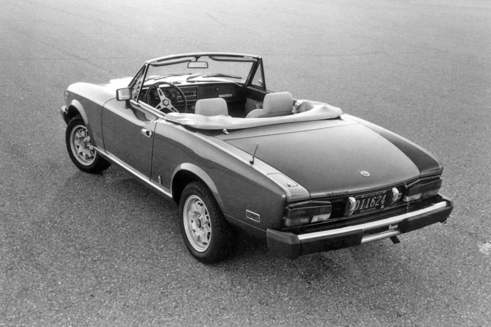 1982 fiat turbo spider 2000