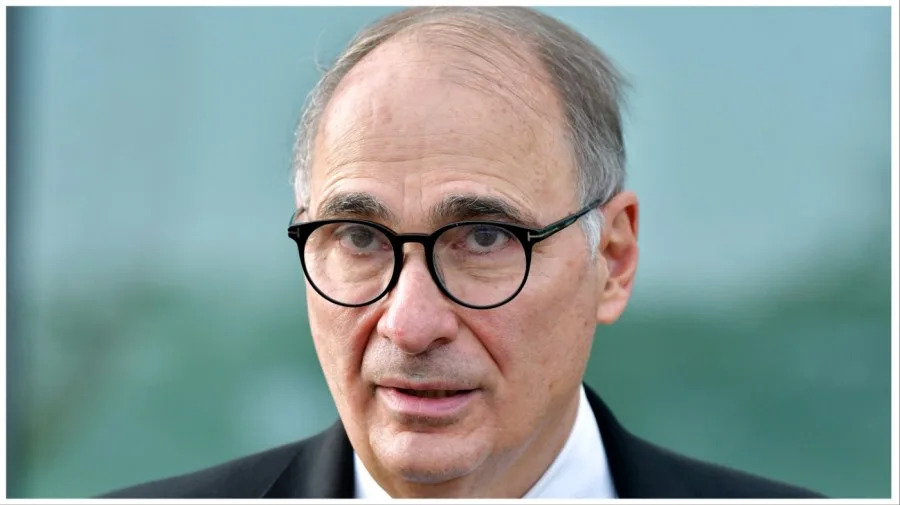 Axelrod: Harris ‘setting herself up’ for 2028 presidential run