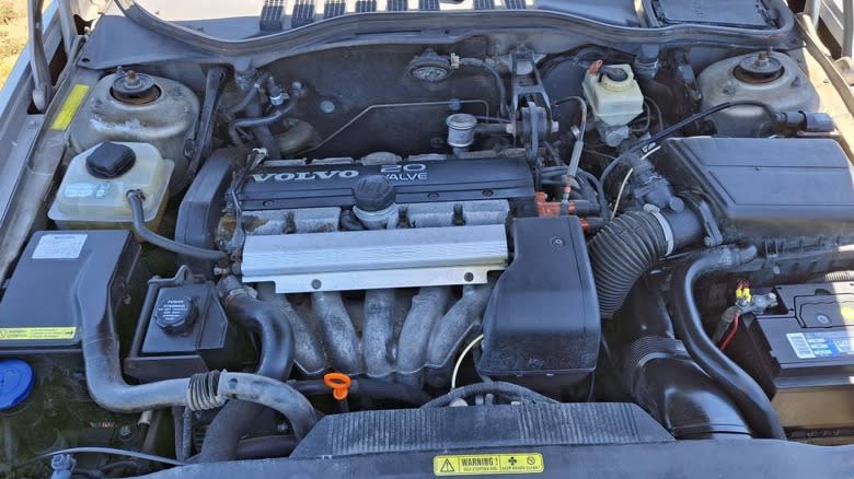 1996 Volvo 850 Estate rear seat image