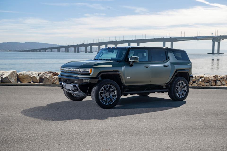 2024 GMC Hummer EV SUVGMC