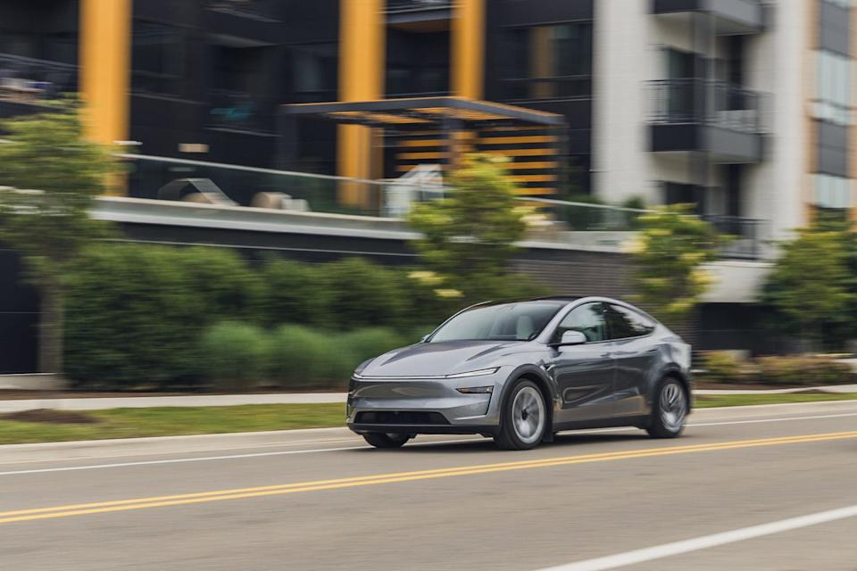 2026 tesla model y long range awd juniper