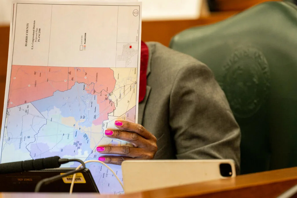 A White House visit and poll amplify redistricting fight in Indiana