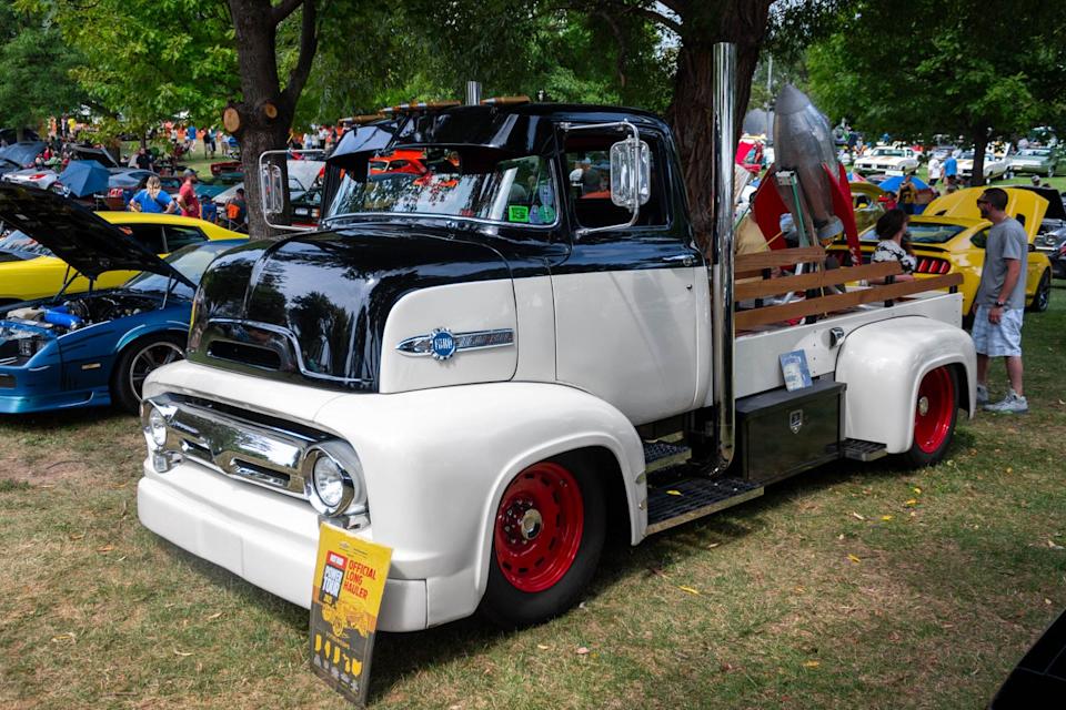1956 ford c800