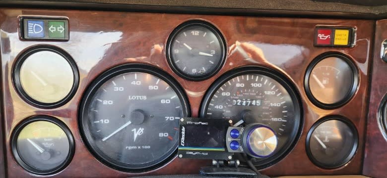 1997 Lotus Esprit V8 Instrument cluster image