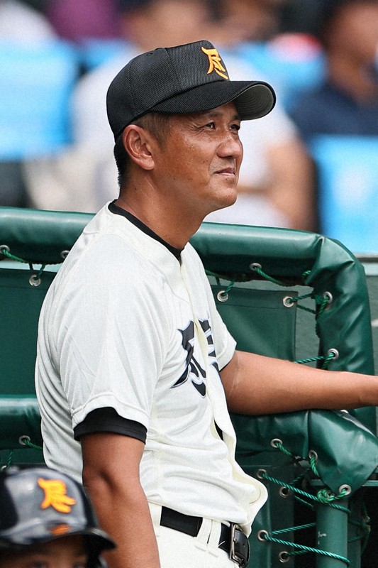 尽誠学園監督「アルプスと校歌を歌えたことがうれしい」　夏の甲子園