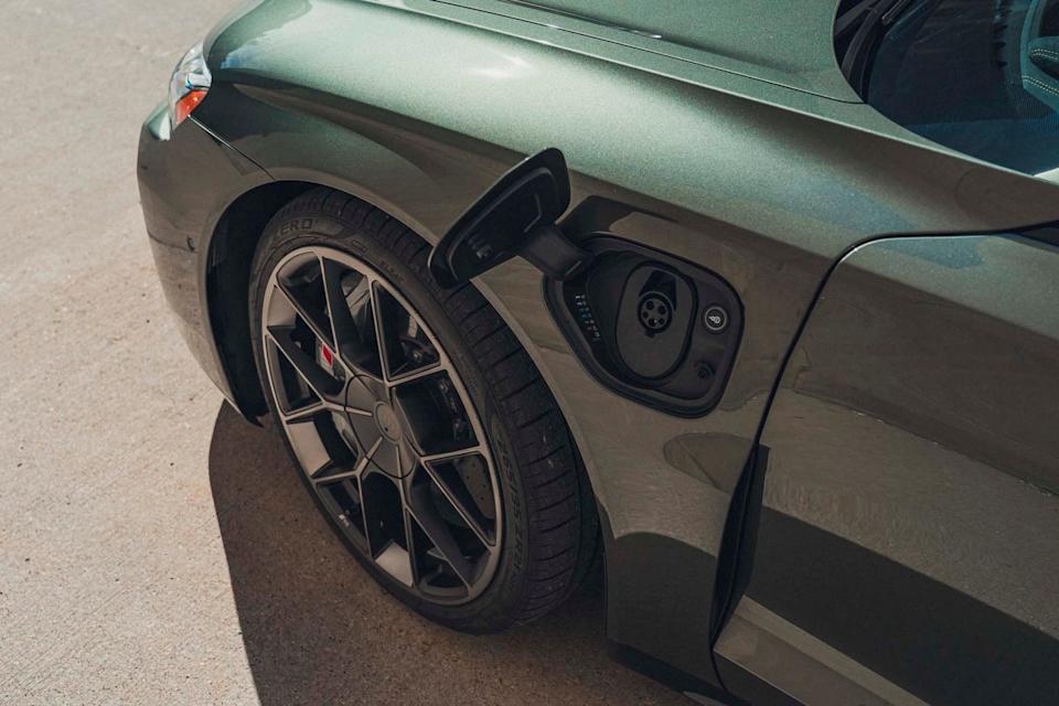 2025 audi rs etron gt performance