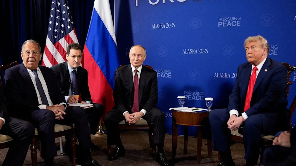 Russia's Lavrov looks to draw China in on Ukraine's 'security guarantees'