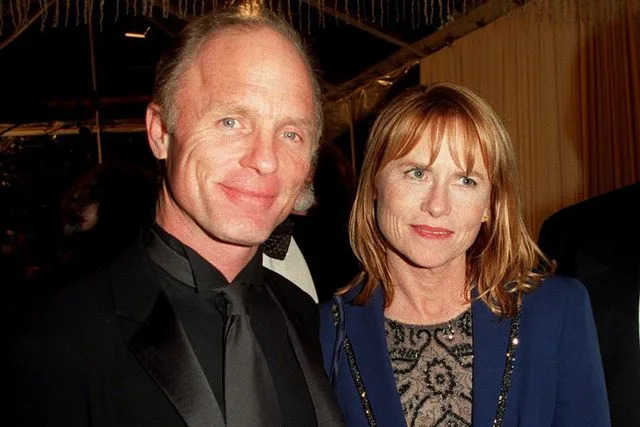 Alan Berliner/BEI/Shutterstock Ed Harris and Amy Madigan at the 1999 Oscars