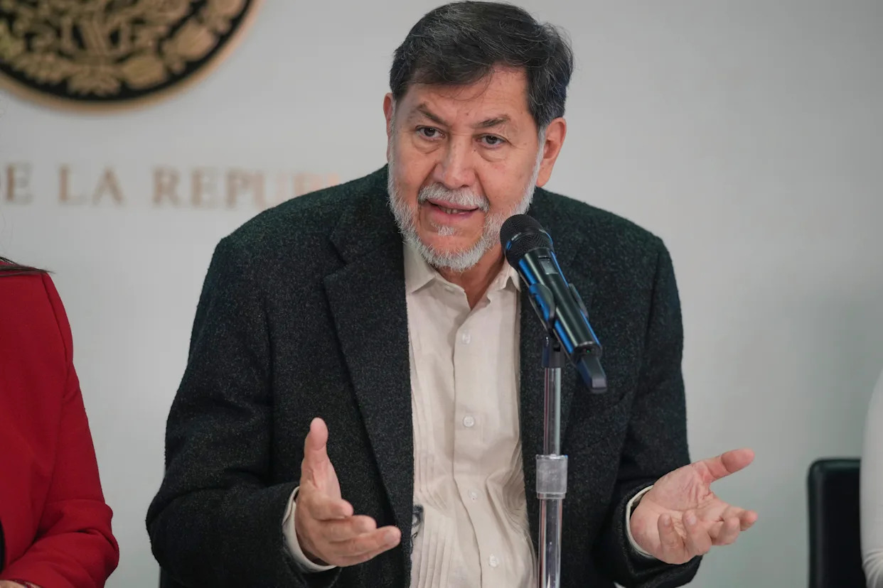 Noroña denuncia ante FGR a "Alito" Moreno tras agresión en el Senado