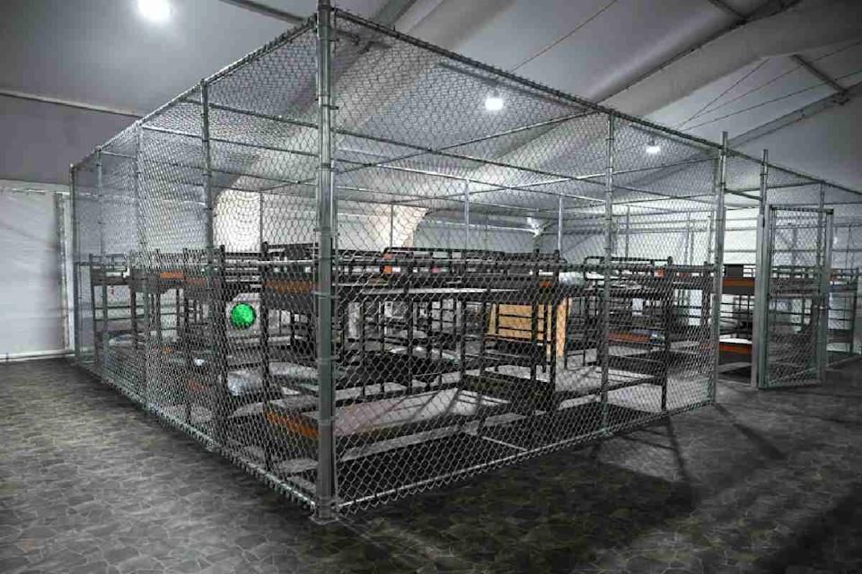 “Le hicieron mala fama”, dice Rutilio Escandón sobre Alligator Alcatraz; hay 122 migrantes mexicanos detenidos