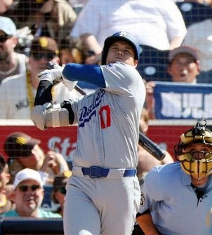 ドジャース山本由伸11勝目、大谷翔平は45号ソロ　米大リーグ