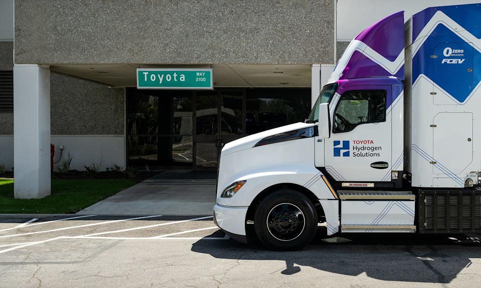 toyota hydrogen trucks will start operations soon