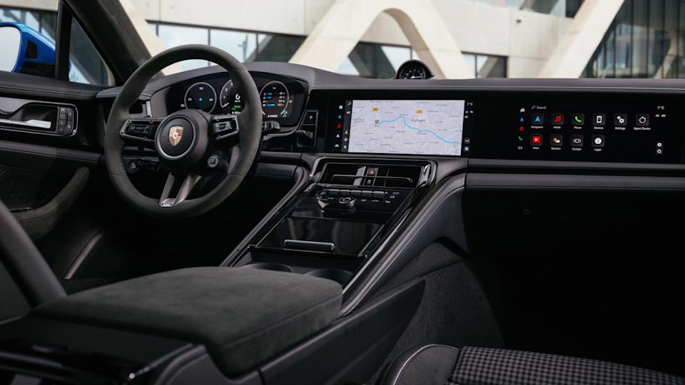 2025 Porsche PanameraPorsche