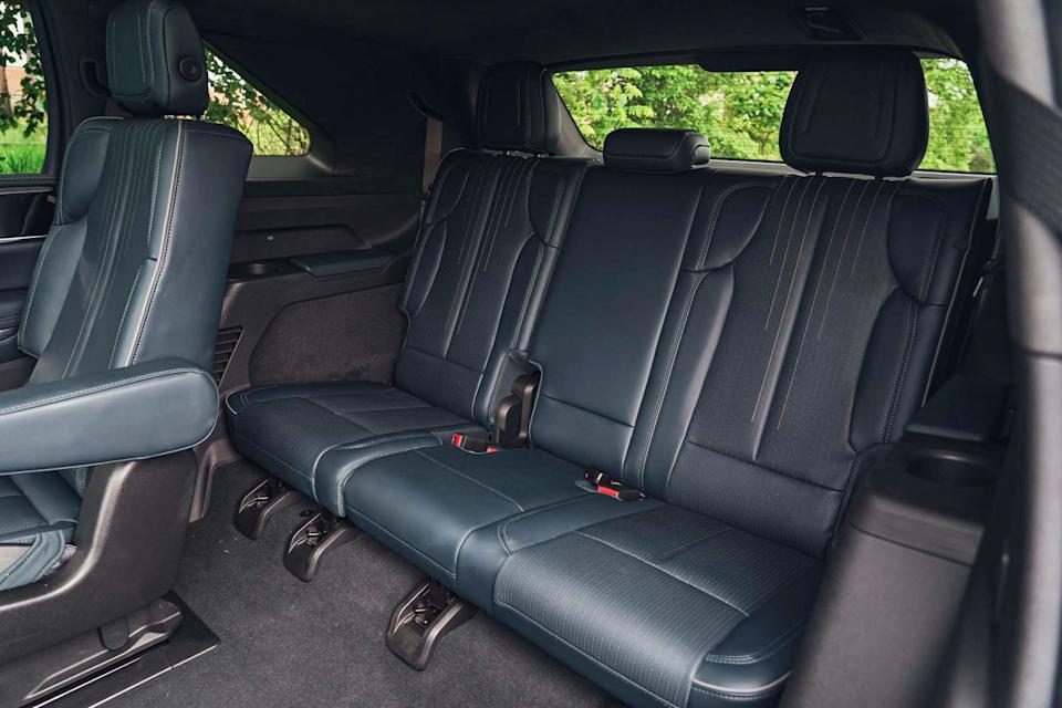 2025 cadillac escalade iq