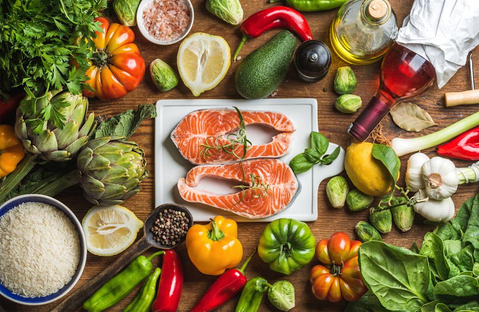 Cómo imitar los planes de alimentación más saludables del mundo con un presupuesto limitado