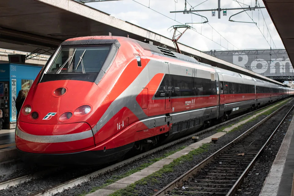 Trenitalia ETR1000