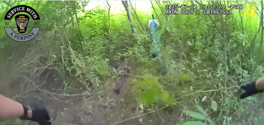 Ohio State Highway Patrol trooper helps reunite runaway peacock with owner