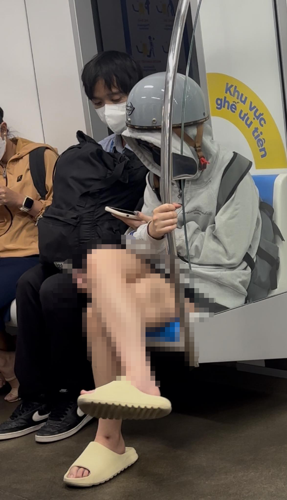 Xác minh vụ người đàn ông bị cô gái truy đuổi vì có hành vi sàm sỡ trên Metro