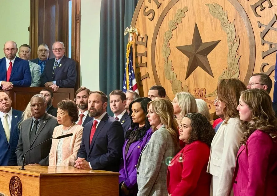 Texas House authorizes law enforcement to track down absent lawmakers