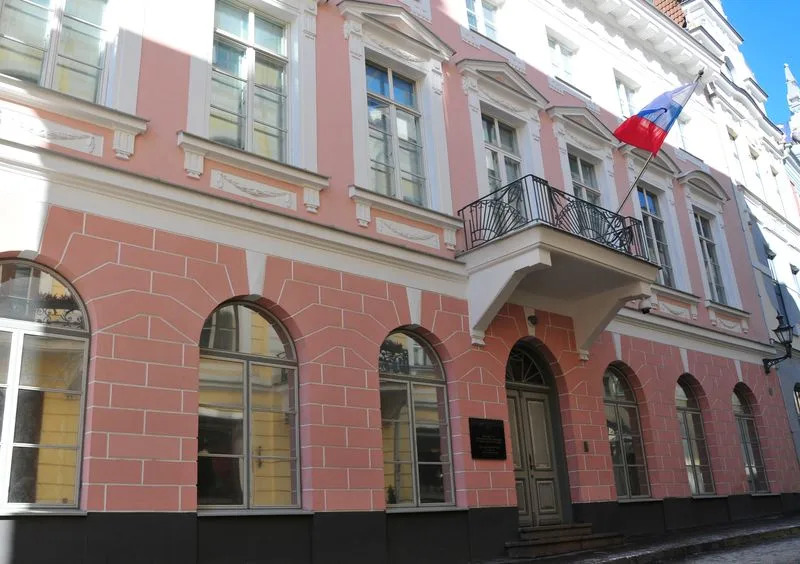 Estonia expels Russian diplomat over sanctions violations