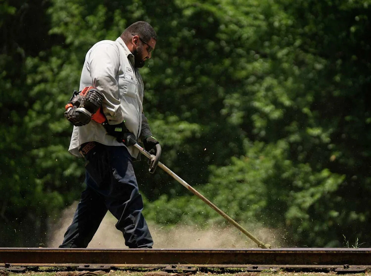 Texas has the nation's 4th-hardest workers in 2025, study says. Here are the top 3