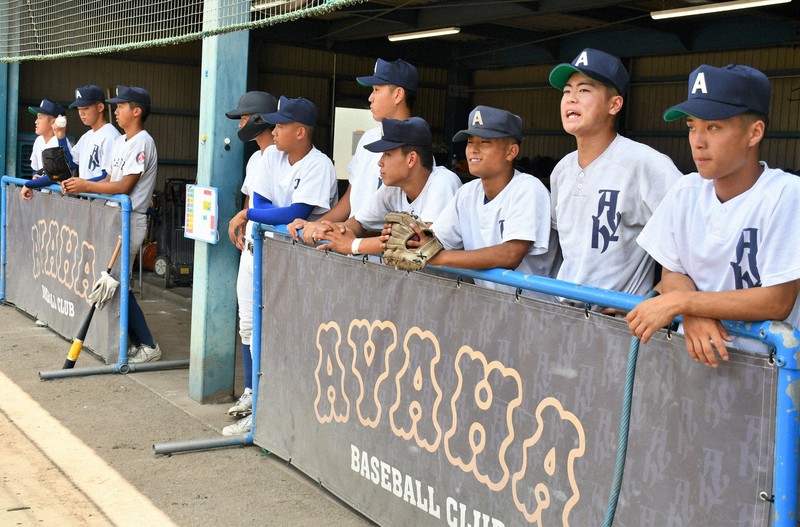 ベンチ入りは「部員投票」で　初出場の綾羽、団結力の鍵　夏の甲子園