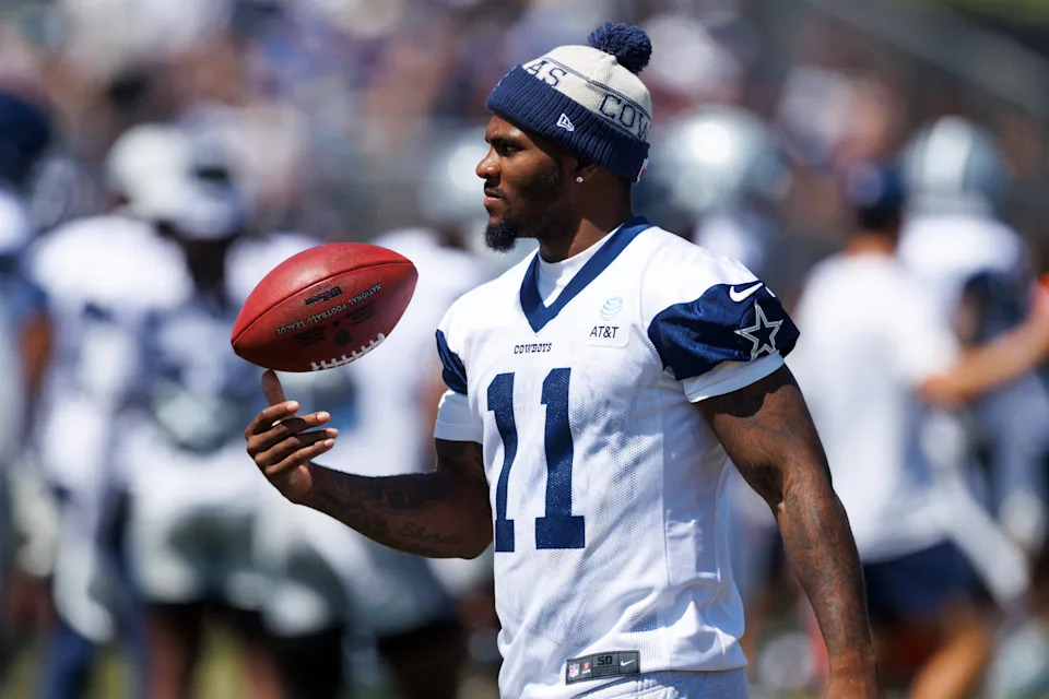 OXNARD, CALIFORNIA - AUGUST 5: Micah Parsons #11 of the Dallas Cowboys looks on during the joint practice against the Los Angeles Rams at Staybridge Suites Oxnard on August 5, 2025 in Oxnard, California. (Photo by Ric Tapia/Getty Images)