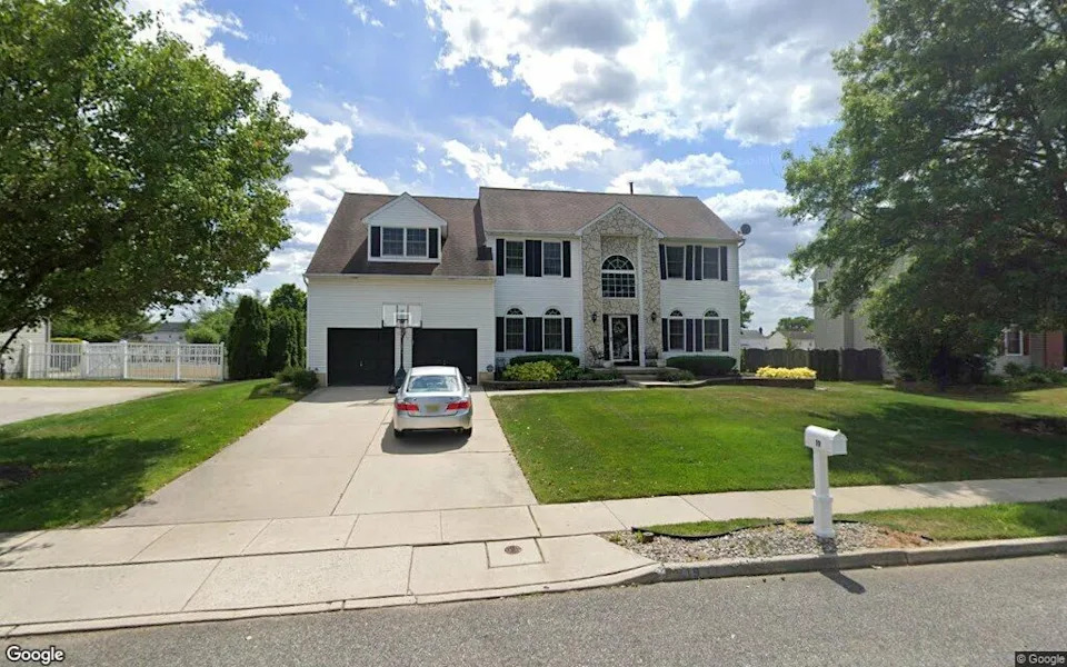 19 Pear Tree Place, Sewell, NJ