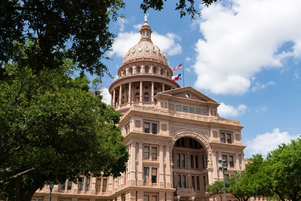 Lawmaker spends night on Texas House floor after refusing police escort
