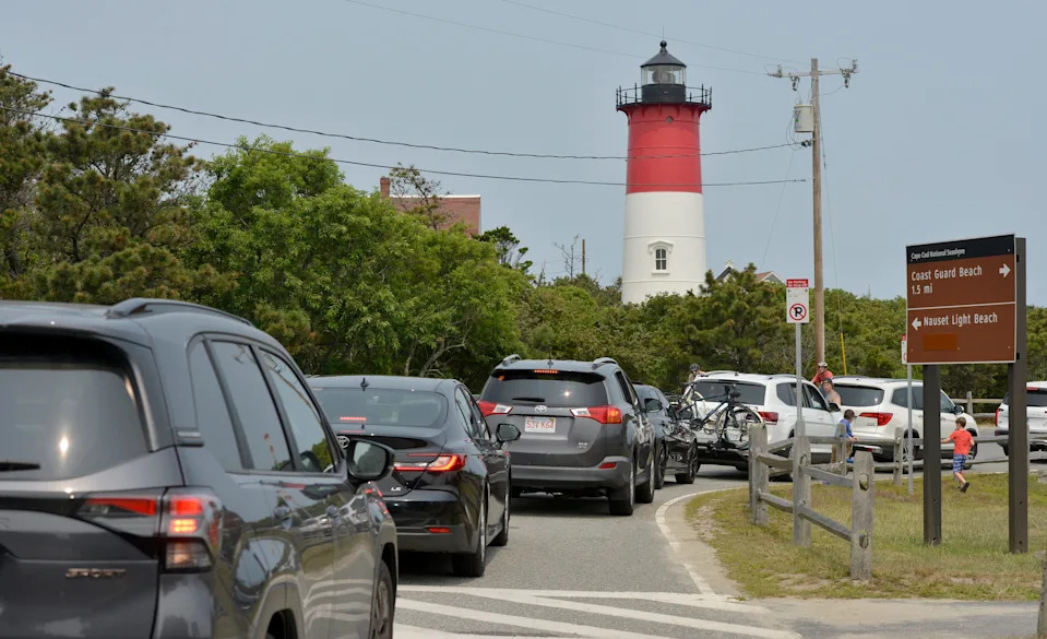 Is it legal to drive barefoot in Massachusetts? What to know before getting behind the wheel