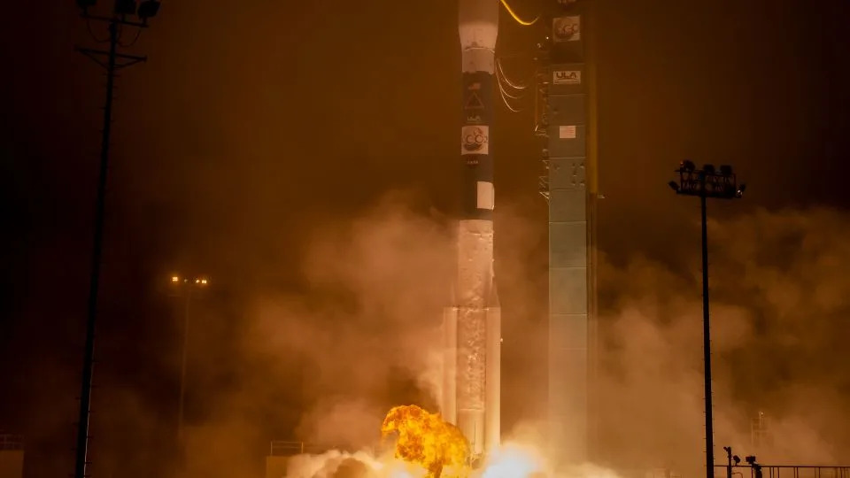 A United Launch Alliance Delta II rocket launches with the Orbiting Carbon Observatory-2 satellite onboard in July 2014. - NASA/Bill Ingalls