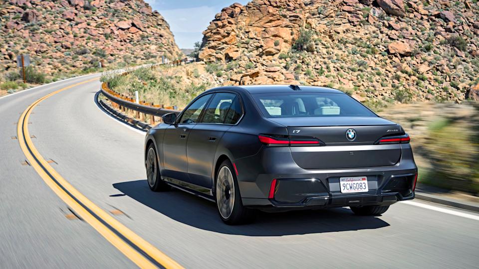 BMW Unveils Attractive 2025 i7 Lease Offers For August