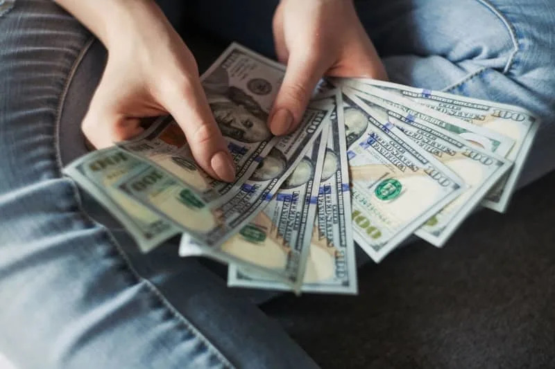 Report: New York residents to get average $3,935 tax break in 2026