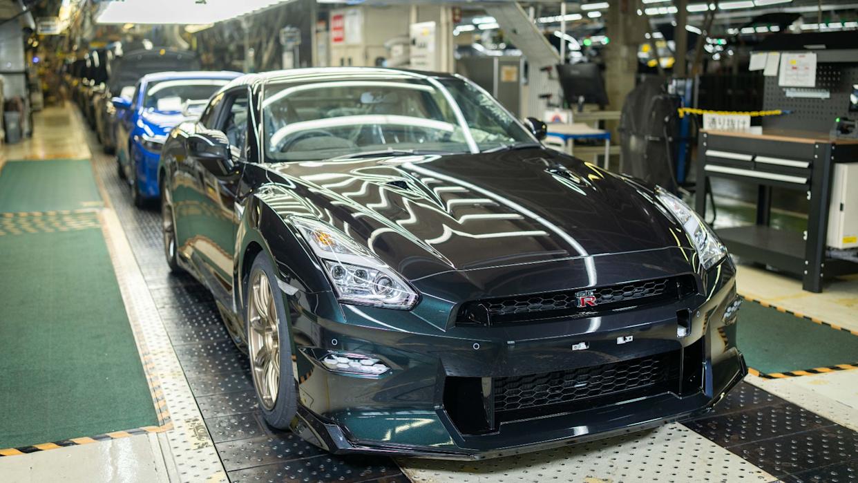Final R35 Nissan GT-R Comes Off Assembly Line