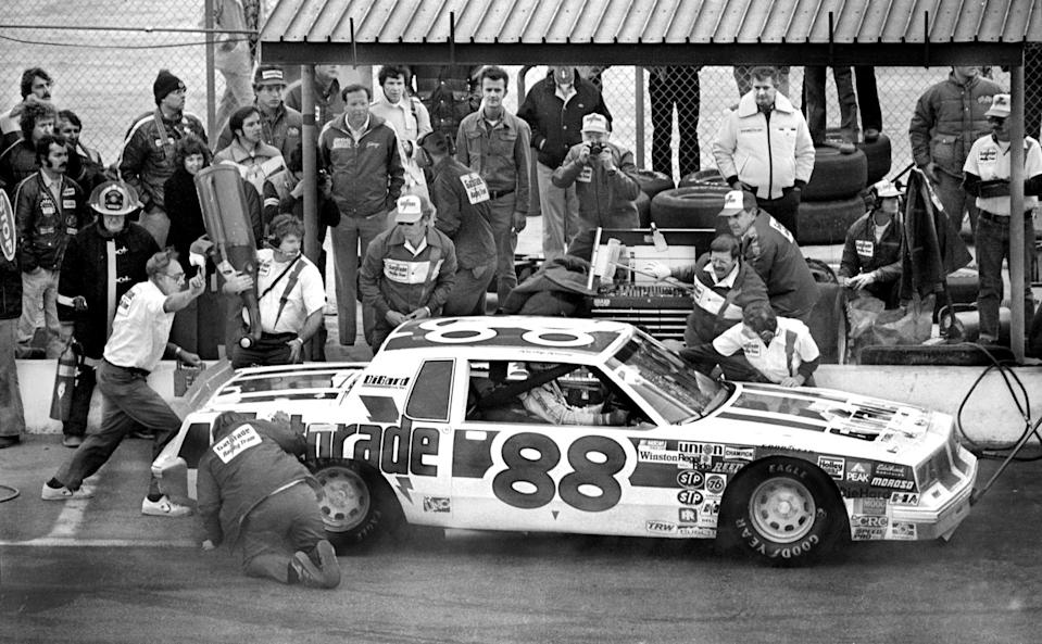 nascar driver darrell waltrip