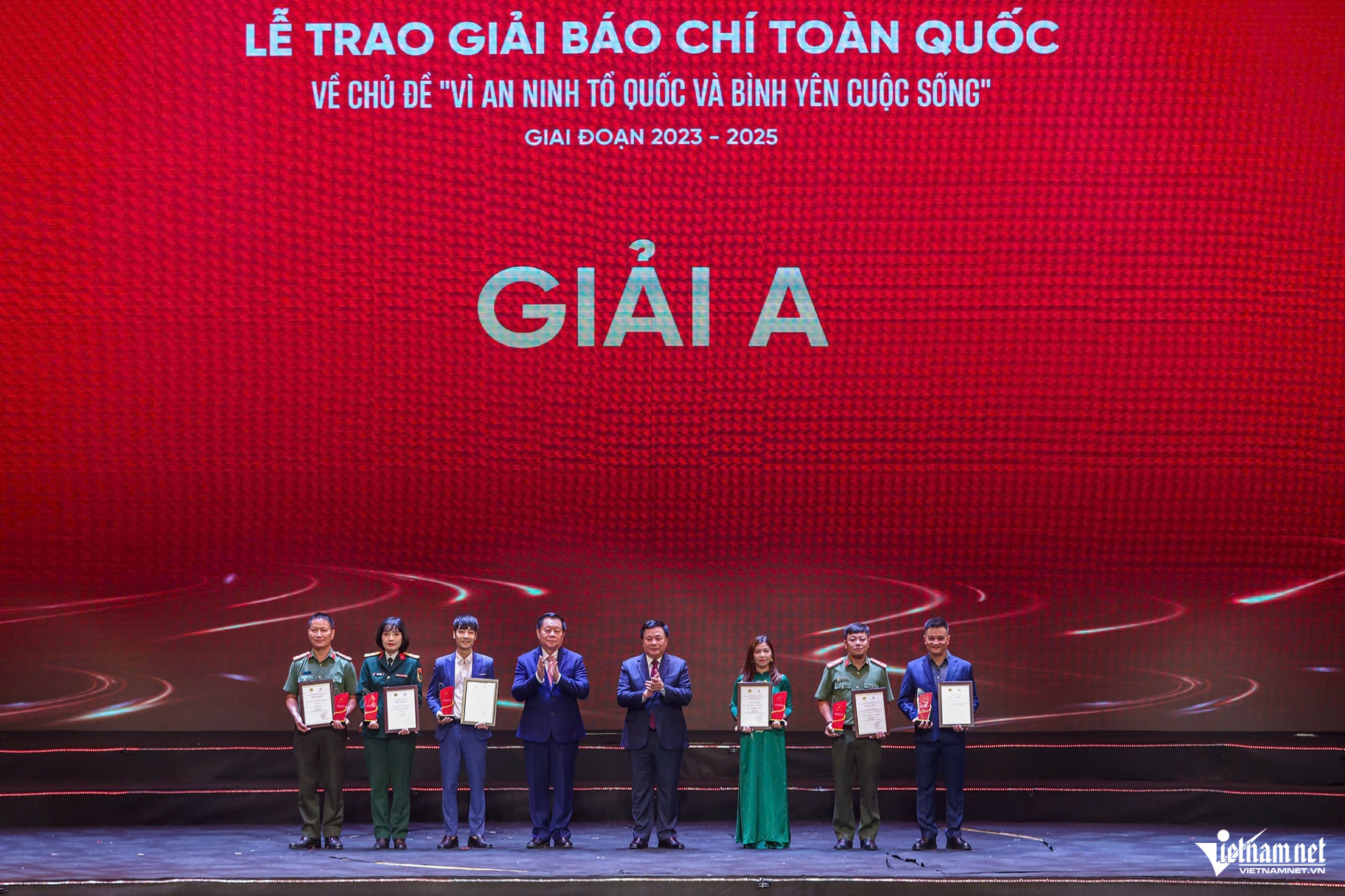 'Báo chí đóng góp to lớn trên trận tuyến phòng, chống tội phạm'