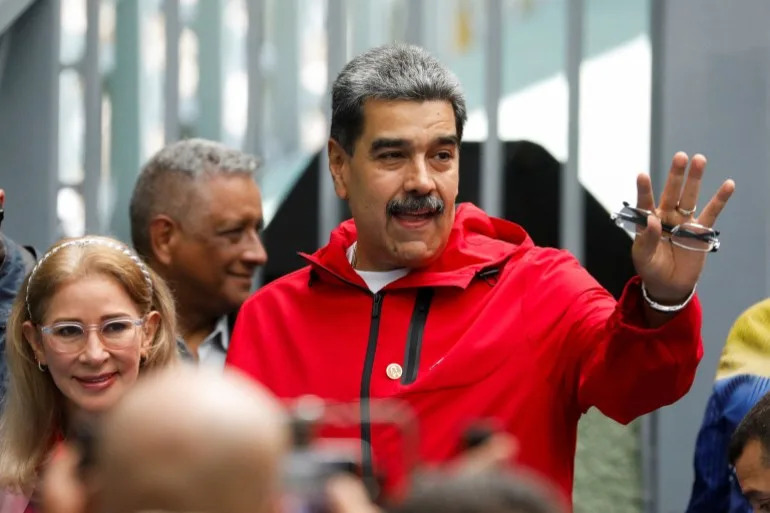 US warships may reach Venezuela coast by weekend in drug cartel operation