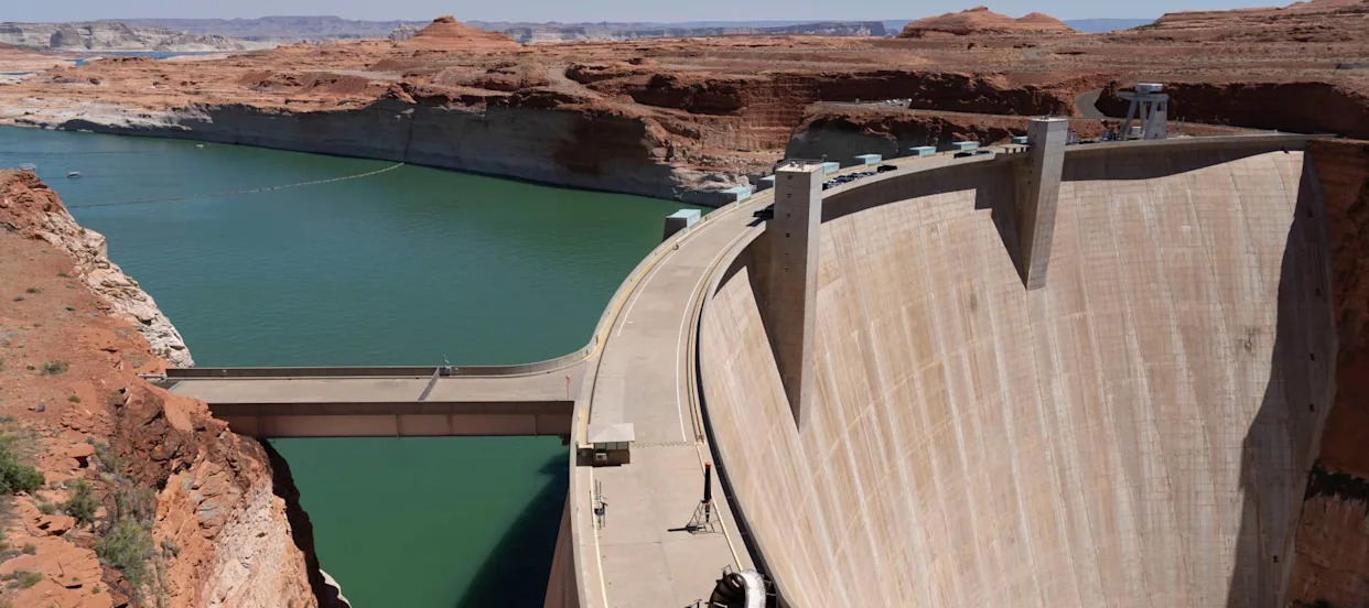 Lake Powell’s plunge toward ‘dead pool’ danger threatens Arizona water supply — what it means for the US West