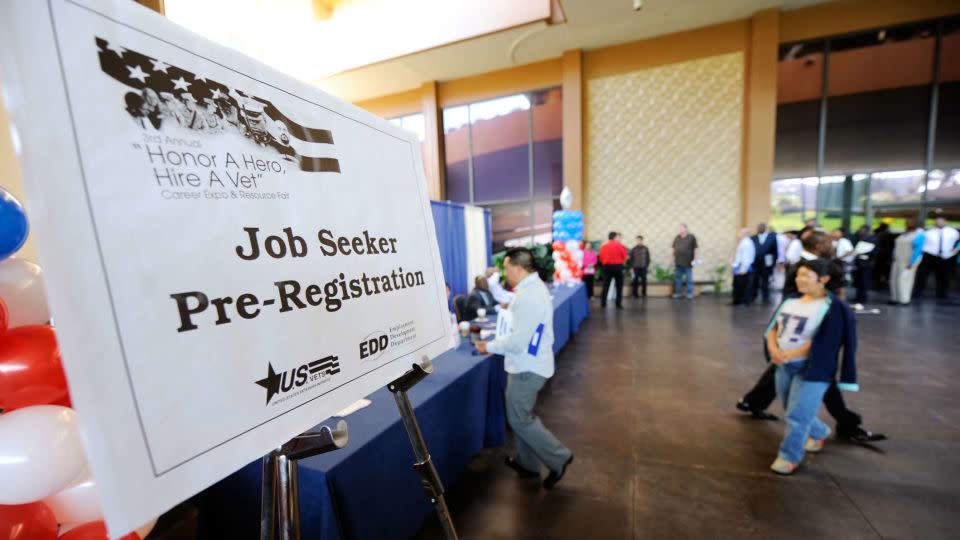 La distorsión de Trump sobre los datos de empleo es inquietante, pero podría volverse en su contra