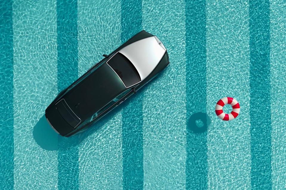 rolls royce phantom in pool 2025