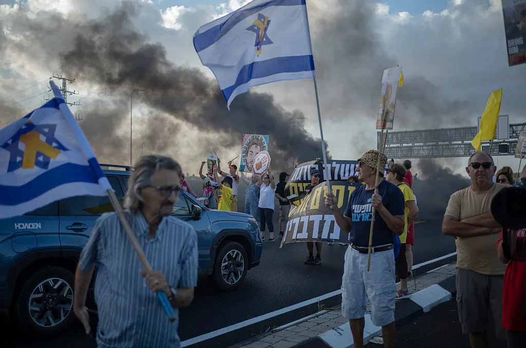 Israelis Protest for Urgent Cease-Fire, Return of Hostages