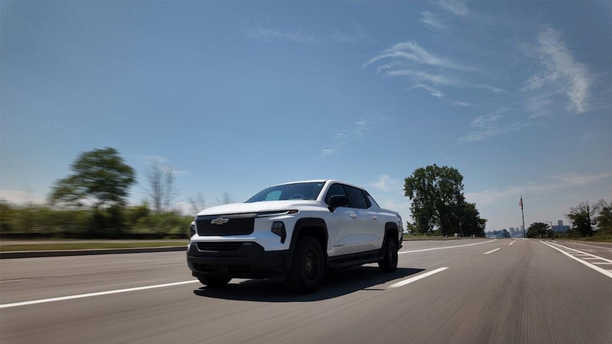 GM Drove a Chevy Silverado EV a Record-Setting 1059 Miles on a Single Charge